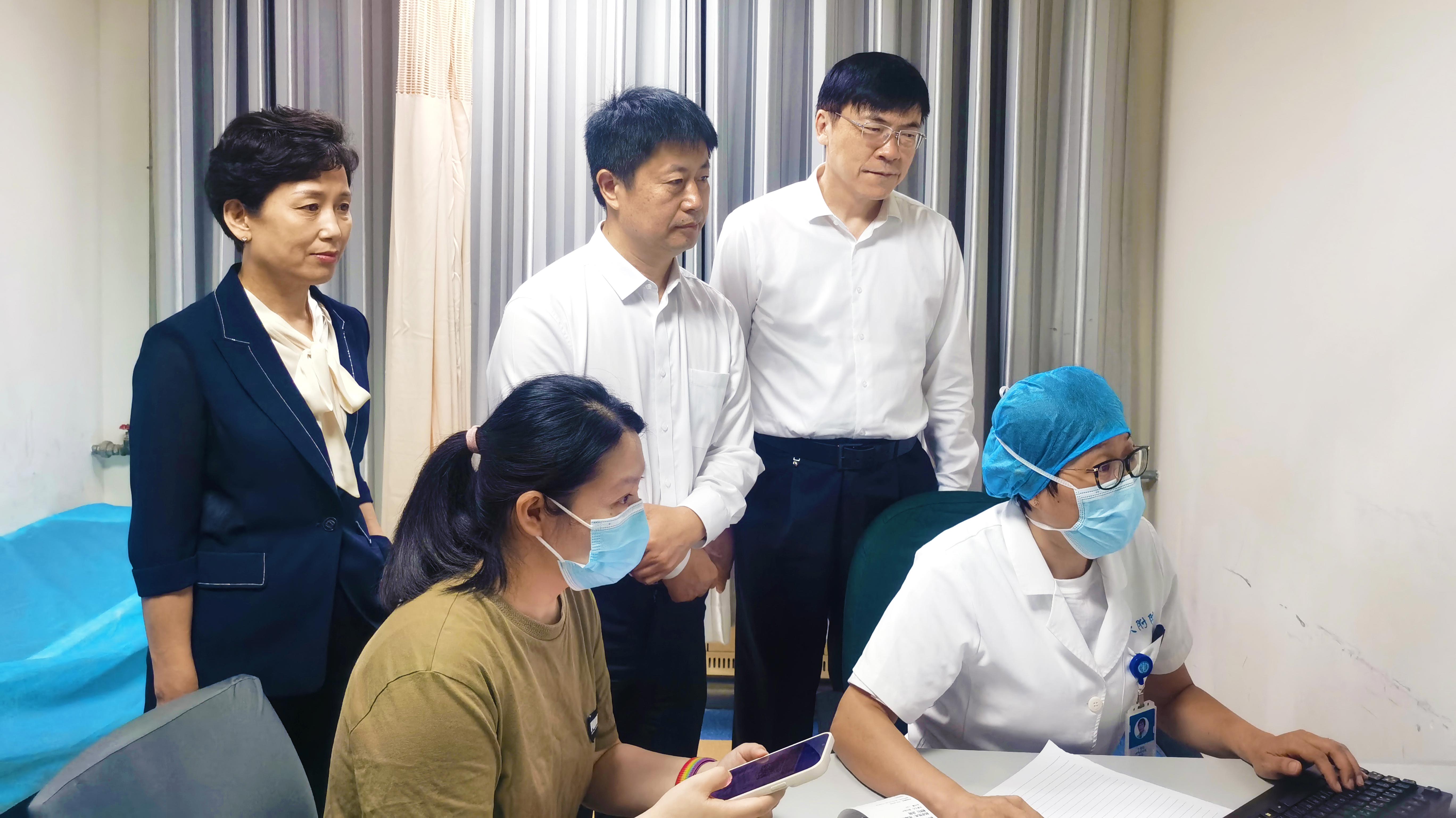 国家医保局党组成员、副局长黄华波来鲁调研医保信息化标准化工作